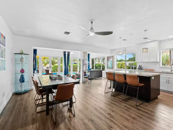 Luxurious Fort Lauderdale River Access with Heated Pool & Kayaks